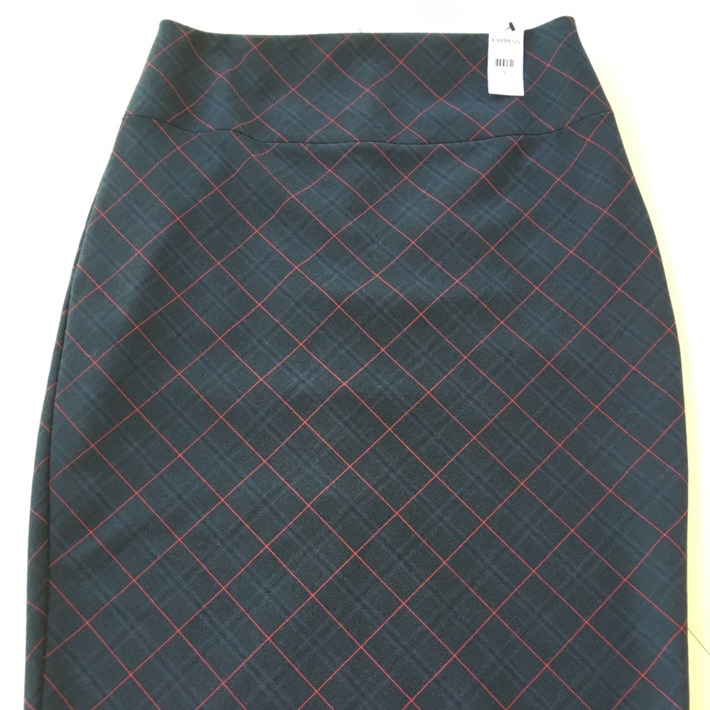 Express Navy Blue Skirt / BRAND NEW with tags!